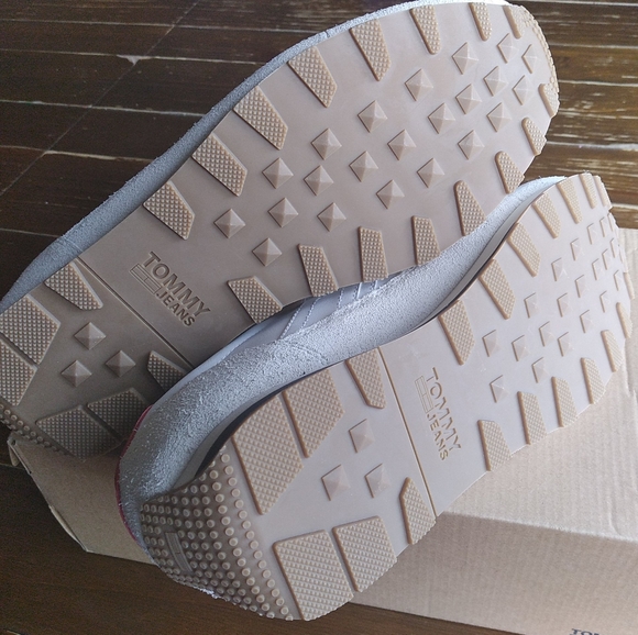 Tommy Hilfiger Jeans White multi  Men's Sneakers - Picture 4 of 9